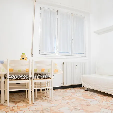 039 - Casa Residenziale A A 5 Minuti Dal Mare Apartment