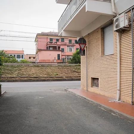 039 - Casa Residenziale A A 5 Minuti Dal Mare